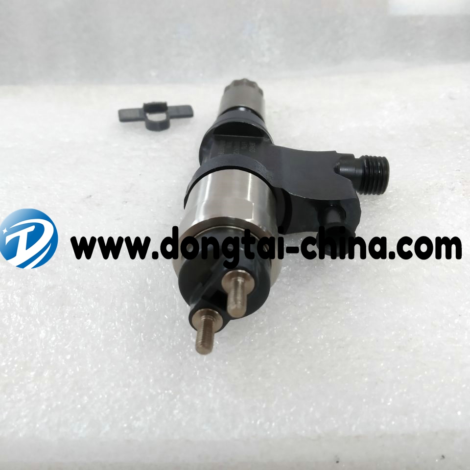 095000-8011 FOR HOWOSinotruk A7DENSO COMMON RAIL INJECTOR