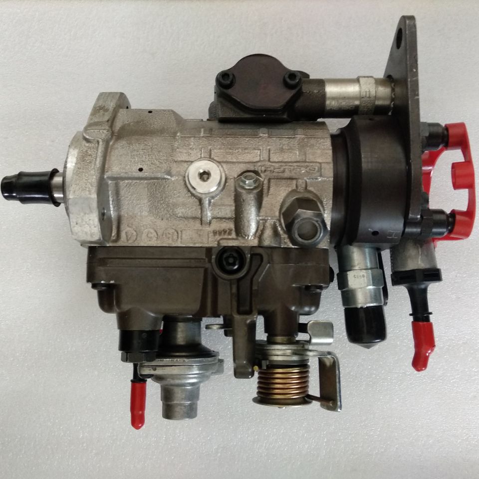 Perkins Delphi Diesel Fuel Injection Pump  6 cylinders 9521A030H 3981498