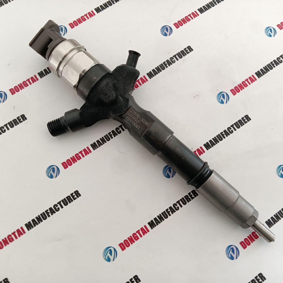 Denso  common rail Injector 295050-082023670-30380 For Toyota Hiace