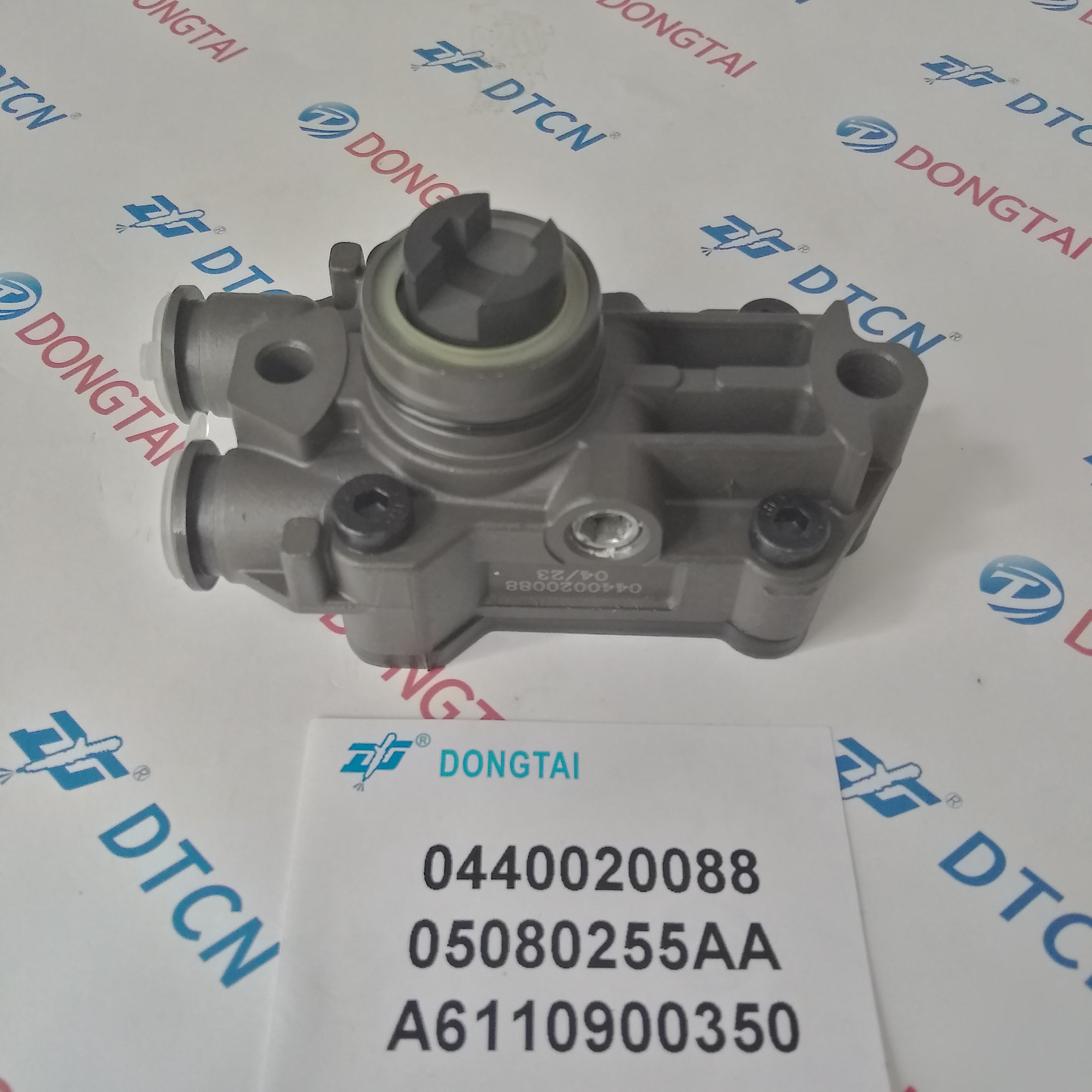 NO.572(7) Bosch Fuel Pump 0440020088 05080255AA A6110900350 for MERCEDES